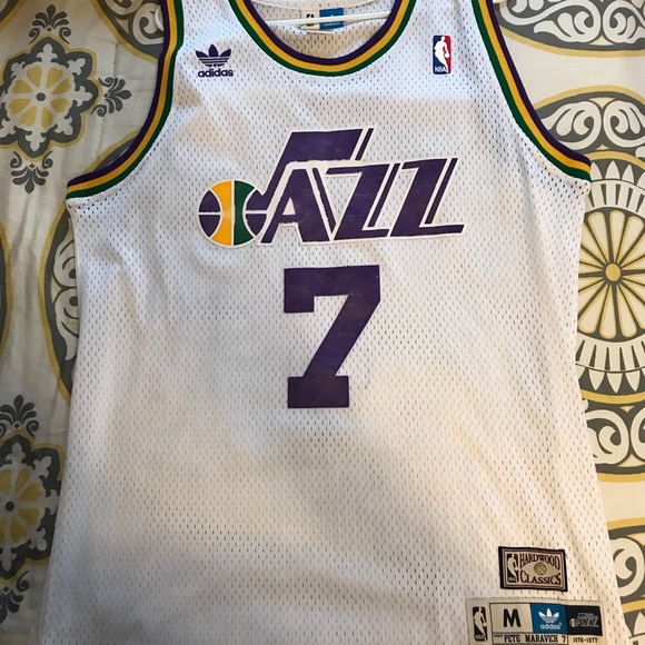 pete maravich jazz jersey